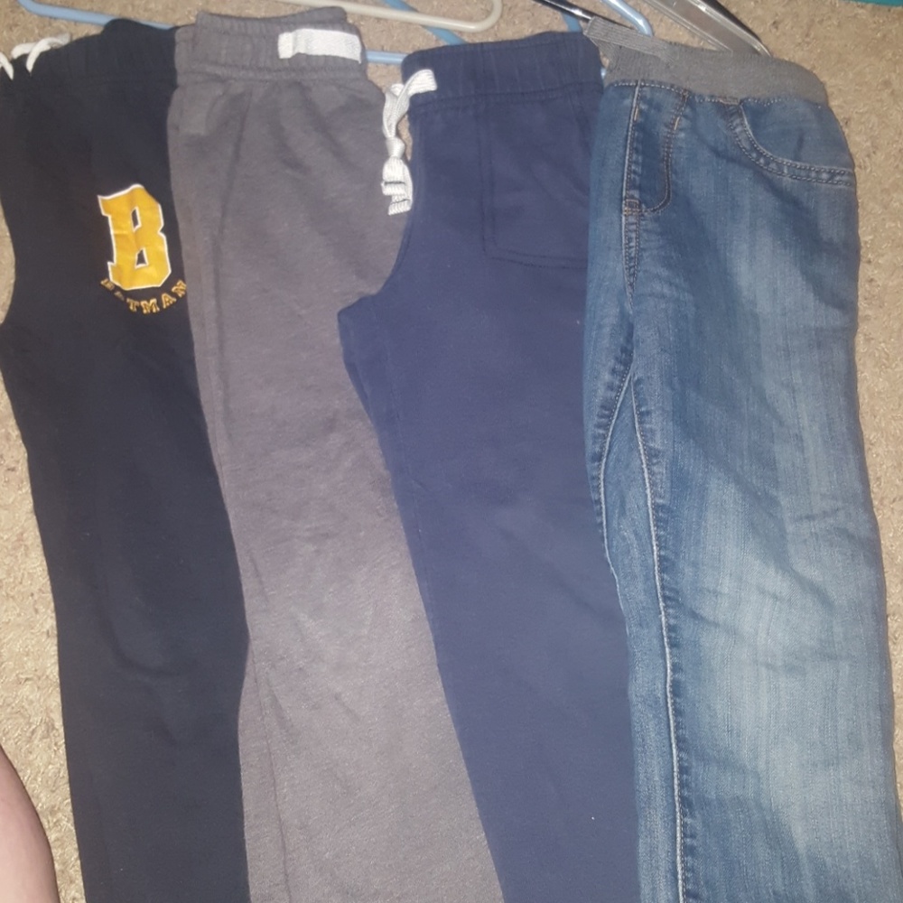 Boys 5/6 lot of pants